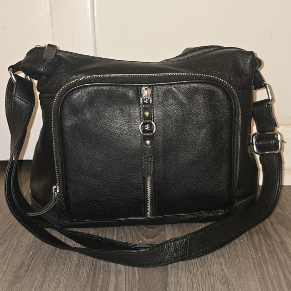 Black Leather Multi-Zip Crossbody Bag – Silver Hardware – Great American Leather - Picture 4 of 16